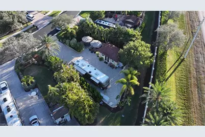 4620 Southern Breeze Dr, Naples, FL 34114 - Photo 12