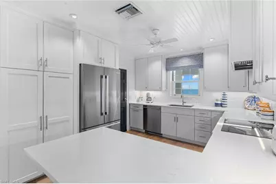 2701 Gulf Shore Blvd N #4, Naples, FL 34103 - Photo 12