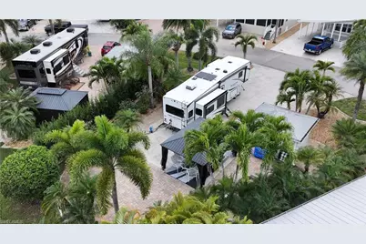 5823 Burrwood Ct, Fort Myers, FL 33905 - Photo 4