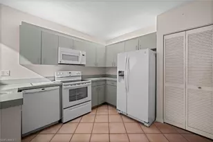 71 Emerald Woods Dr, Naples, FL 34108 - Photo 8