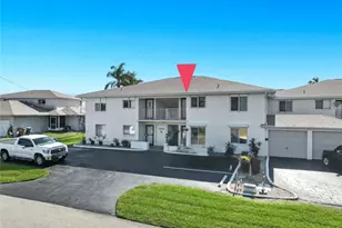 1706 Bikini Ct, Cape Coral, FL 33904 - Photo 2