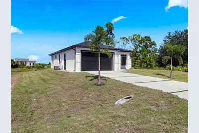 1119 Earhart St E, Lehigh Acres, FL 33974 - Photo 2