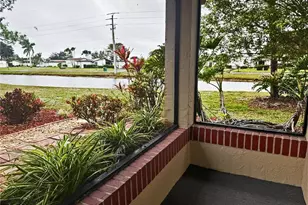 2005 Pine Isle Ln, Naples, FL 34112 - Photo 4