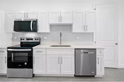 4393 32nd Ave SE, Naples, FL 34117 - Photo 8