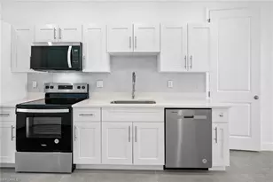 4393 32nd Ave SE, Naples, FL 34117 - Photo 8