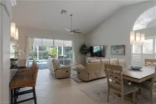 700 Lambton Ln, Naples, FL 34104 - Photo 6