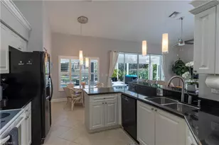 700 Lambton Ln, Naples, FL 34104 - Photo 18