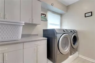 562 Goldcoast Ct, Marco Island, FL 34145 - Photo 18