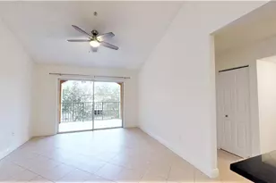 1210 Wildwood Lakes Blvd, Naples, FL 34104 - Photo 6