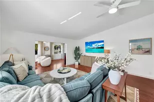 1285 Grand Canal Dr, Naples, FL 34110 - Photo 12