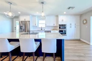 1910 Gulf Shore Blvd N, Naples, FL 34102 - Photo 8