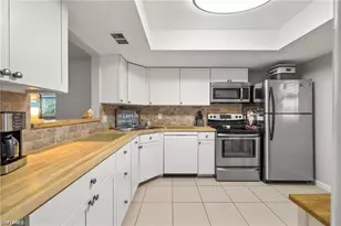 9395 Pennsylvania Ave, Bonita Springs, FL 34135 - Photo 4