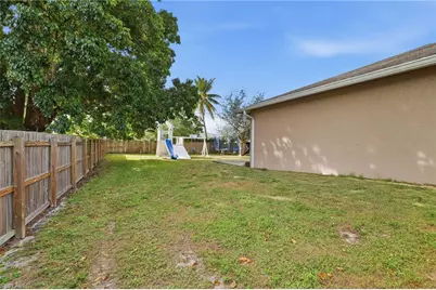 5490 27th Ave SW, Naples, FL 34116 - Photo 32