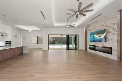 5080 Hickory Wood Dr, Naples, FL 34119 - Photo 6