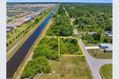 7501 Terry Ave N, Lehigh Acres, FL 33971 - Photo 6