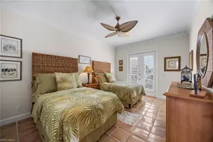 828 Hideaway Cir E, Marco Island, FL 34145 - Photo 20