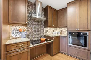 2274 Queens Way, Naples, FL 34112 - Photo 10