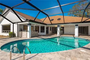2330 Queens Way, Naples, FL 34112 - Photo 2