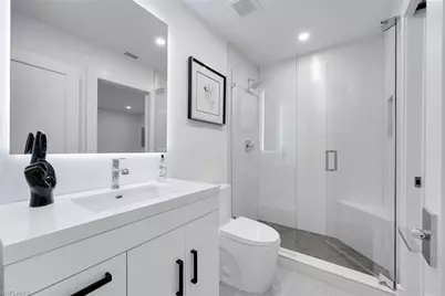 10002 Vanderbilt Dr, Naples, FL 34108 - Photo 20