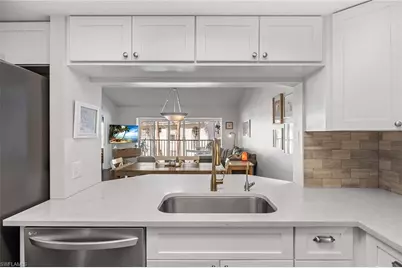 5633 Turtle Bay Dr #32, Naples, FL 34108 - Photo 8