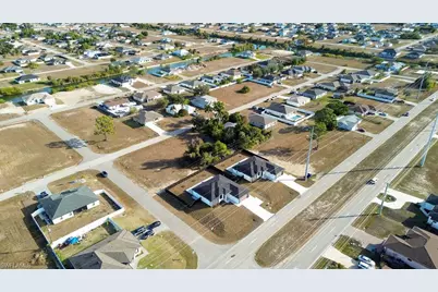 401 Kismet Pkwy E, Cape Coral, FL 33909 - Photo 20