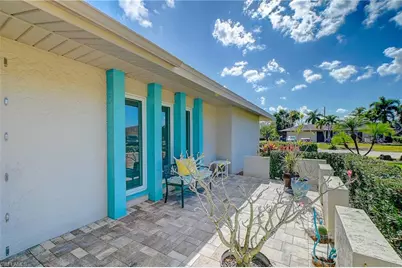 5345 Shalley Cir W, Fort Myers, FL 33919 - Photo 2