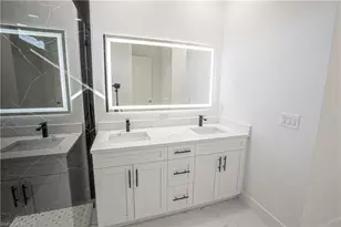 405 Kismet Pkwy E, Cape Coral, FL 33909 - Photo 26