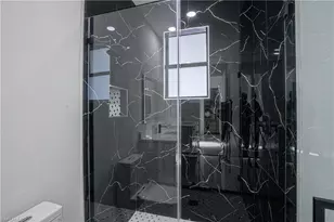 405 Kismet Pkwy E, Cape Coral, FL 33909 - Photo 20