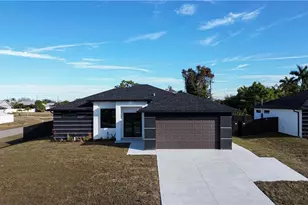 405 Kismet Pkwy E, Cape Coral, FL 33909 - Photo 2