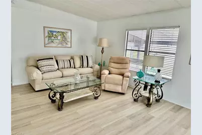 26287 Queen Mary Ln, Bonita Springs, FL 34135 - Photo 6