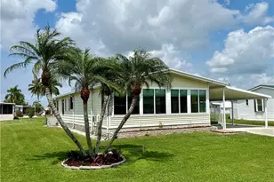 26287 Queen Mary Ln, Bonita Springs, FL 34135 - Photo 30