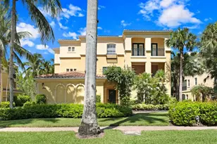 2847 Tiburon Blvd E, Naples, FL 34109 - Photo 2