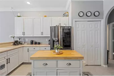 8524 Laurel Lakes Blvd, Naples, FL 34119 - Photo 10