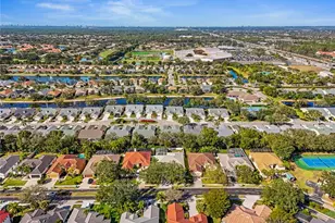 8524 Laurel Lakes Blvd, Naples, FL 34119 - Photo 34