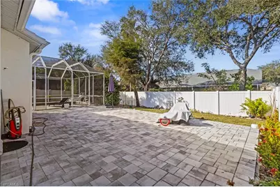 8524 Laurel Lakes Blvd, Naples, FL 34119 - Photo 32