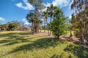 105 Cypress View Dr, Naples, FL 34113 - Photo 20