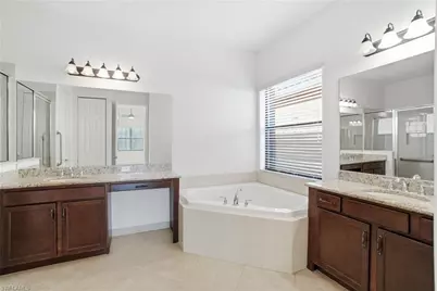 3322 Baltic Dr, Naples, FL 34119 - Photo 14