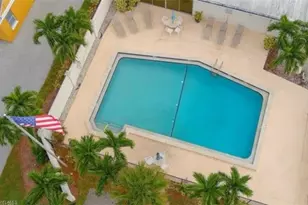 407 Cape Florida Way, Naples, FL 34104 - Photo 26