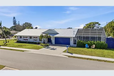 595 109th Ave N, Naples, FL 34108 - Photo 2