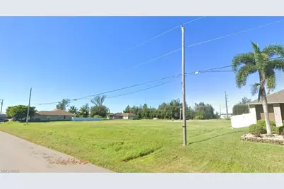 308 SW 15th Pl, Cape Coral, FL 33991 - Photo 4