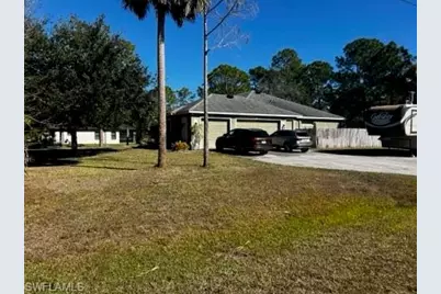 845 10th Ave NE, Naples, FL 34120 - Photo 2