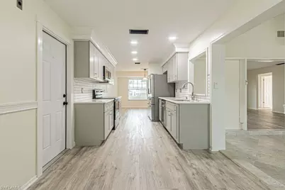 62 Lanai Cir #62, Naples, FL 34112 - Photo 10