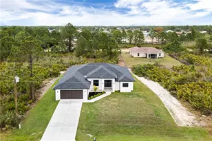2712 40th St W, Lehigh Acres, FL 33971 - Photo 2