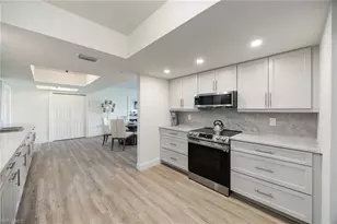 383 Harbour Dr, Naples, FL 34103 - Photo 6