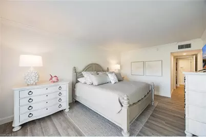 383 Harbour Dr #101, Naples, FL 34103 - Photo 14