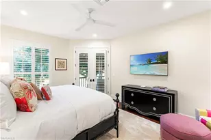 8456 Abbington Cir, Naples, FL 34108 - Photo 20