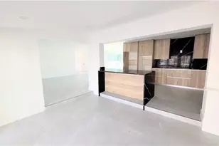 5279 Stratford Ct, Cape Coral, FL 33904 - Photo 6