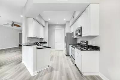 6031 Jonathans Bay Cir #302, Fort Myers, FL 33908 - Photo 10