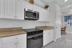 7955 Mahogany Run Ln, Naples, FL 34113 - Photo 8