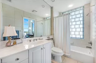 425 Dockside Dr, Naples, FL 34110 - Photo 34